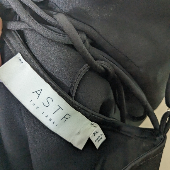 Astr The Label Asymmetrical Skinny Strap Gown in Women's XL - Picture 5 of 6